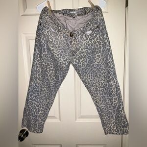 Jordache Sz 12 Leopard Print Skinny Crop Pants